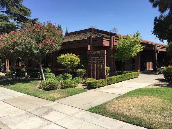 ±1,770 SF General Office Space Available on Shaw Ave: 1275 W Shaw Avenue, Fresno, CA 93711